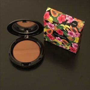 Mac Delphic Bronzer